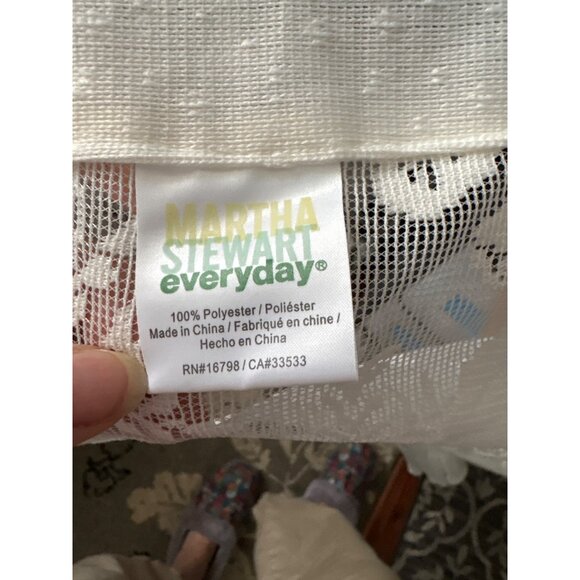 Martha Stewart Everyday Lace Swag Valance Cream Curtain 37"L x 80"W - Picture 4 of 10